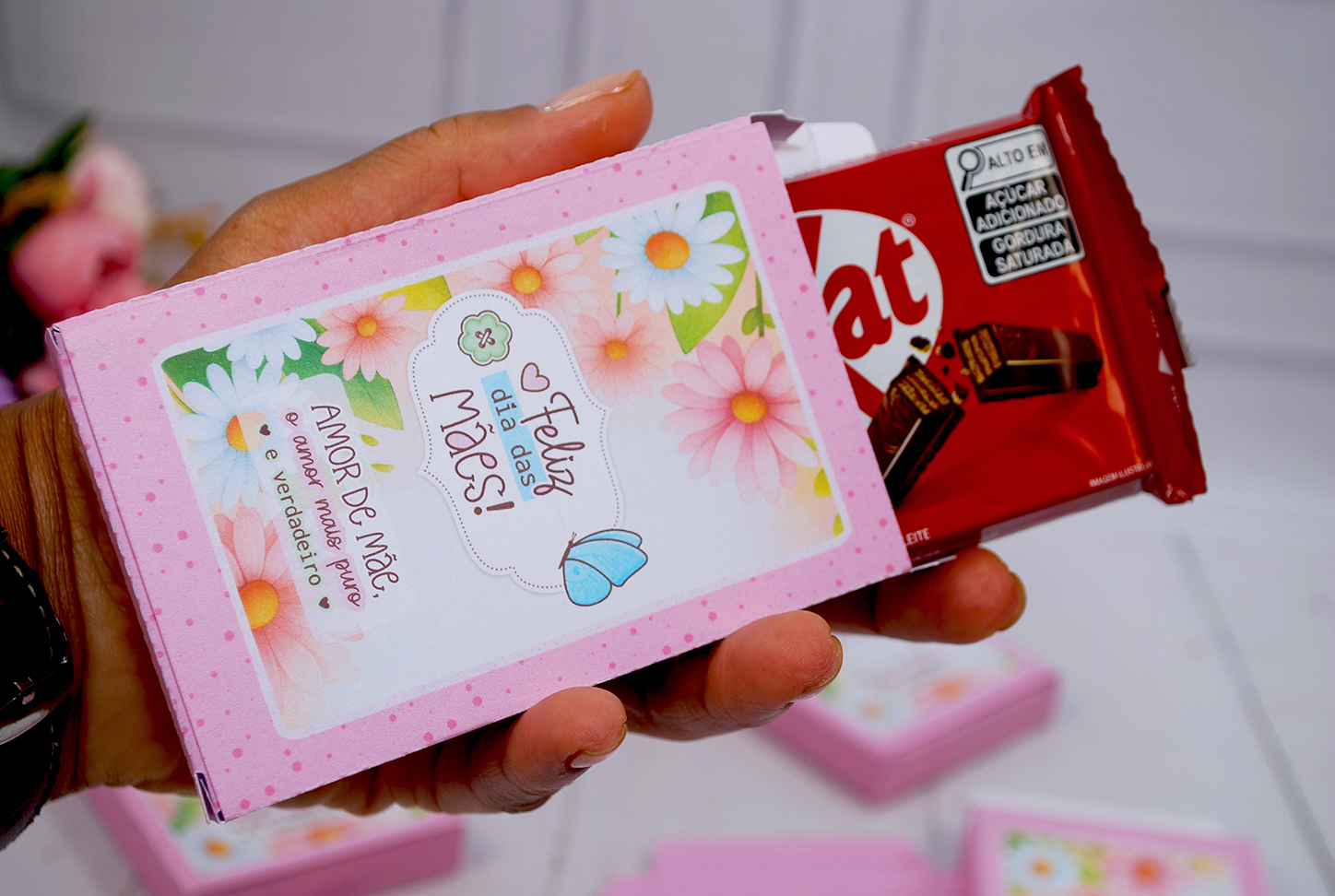 16 lembrancinha para Dia das Mães caixinha para chocolate kit kat (1)
