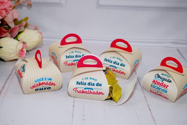 Lembrancinha Dia do Trabalhador - Caixinha Porta Bombom