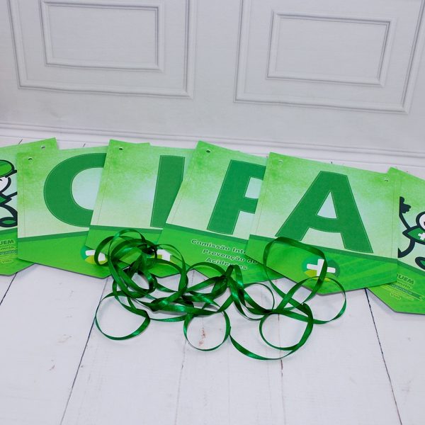Varal de Letras Bandeirola CIPA Decoração