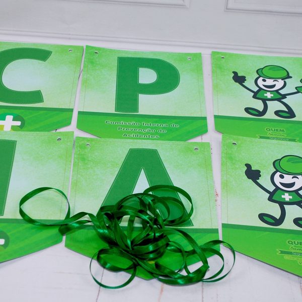 Varal de Letras Bandeirola CIPA Decoração