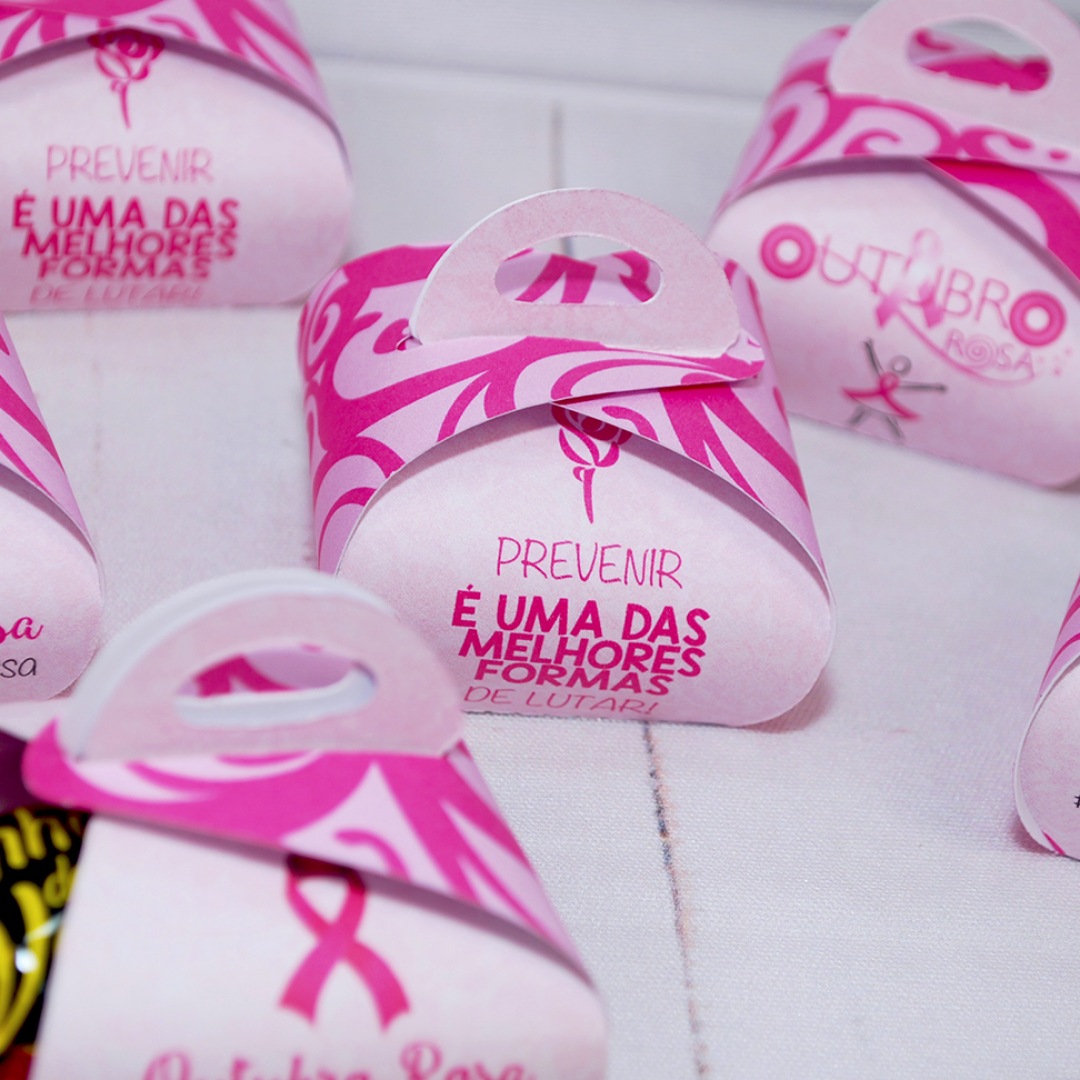 Outubro Rosa — Porta Bombom montada