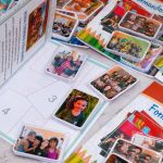 Álbum de Figurinhas Escolar com 20 Figurinhas para Recordação e Formatura Infantil
